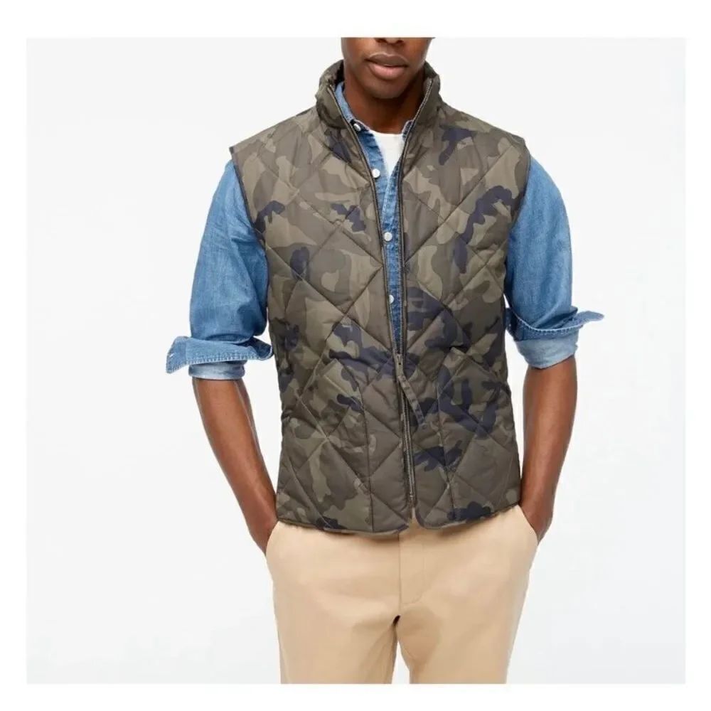 J.Crew men’s authentic outerwear camo walk vest size medium